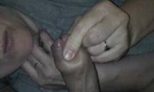 Качественный отсос от беззубой мымры, видимо её основная работа, эта работать ртом