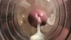 Вакуумный мастурбатор на основе компрессора, понижая давление в колбе, доводит ваш член до оргазма - Вид изнутри